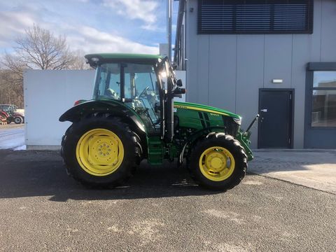 John Deere 5090R