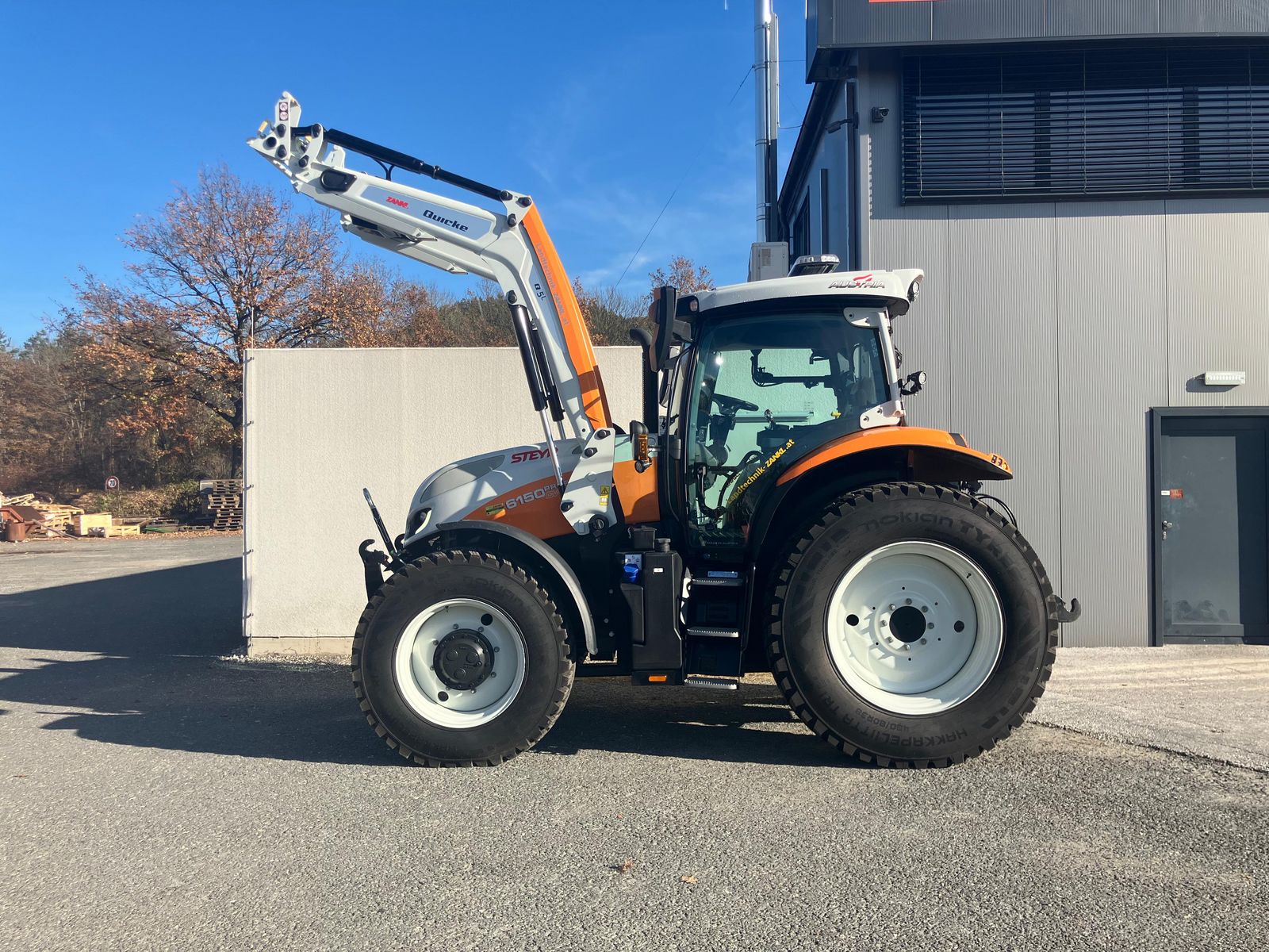 Steyr 6150 Profi CVT (Stage V)  1