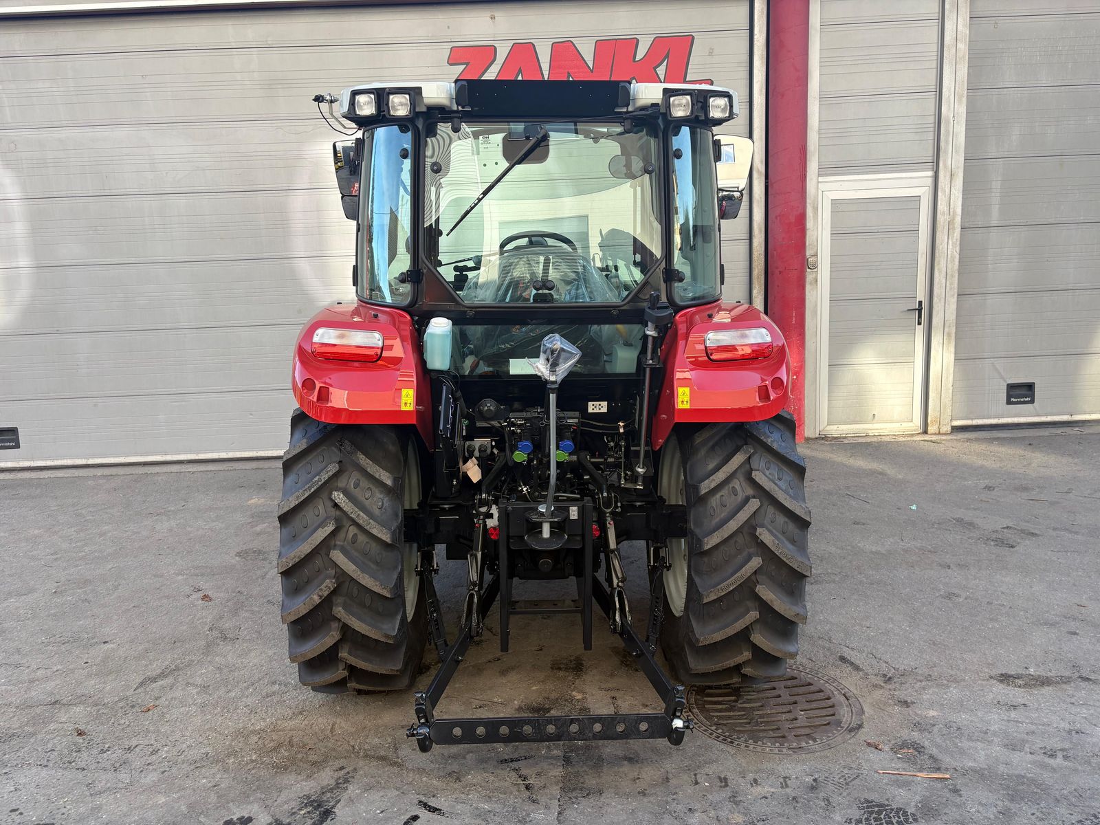 Steyr 4075 Kompakt S (Stage V) 3