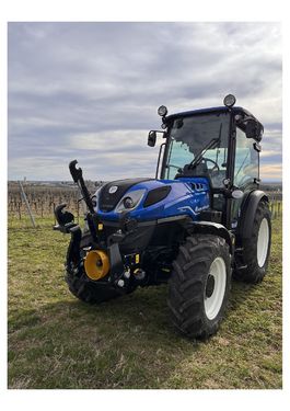 <strong>New Holland T4.100 F</strong><br />