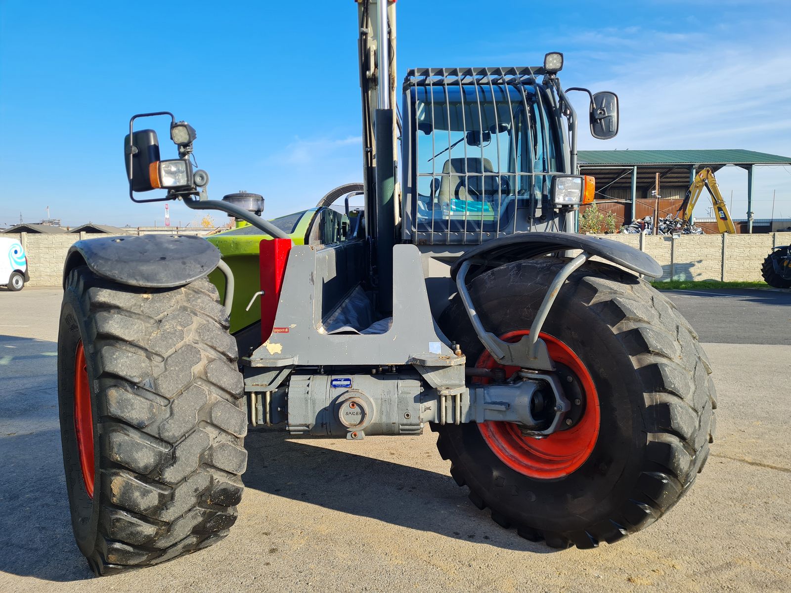 Claas Scorpion 7045  3
