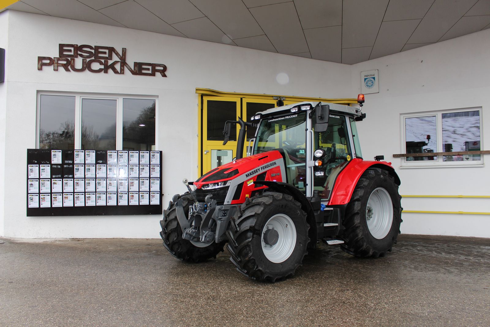 Massey Ferguson MF 5S.115 2