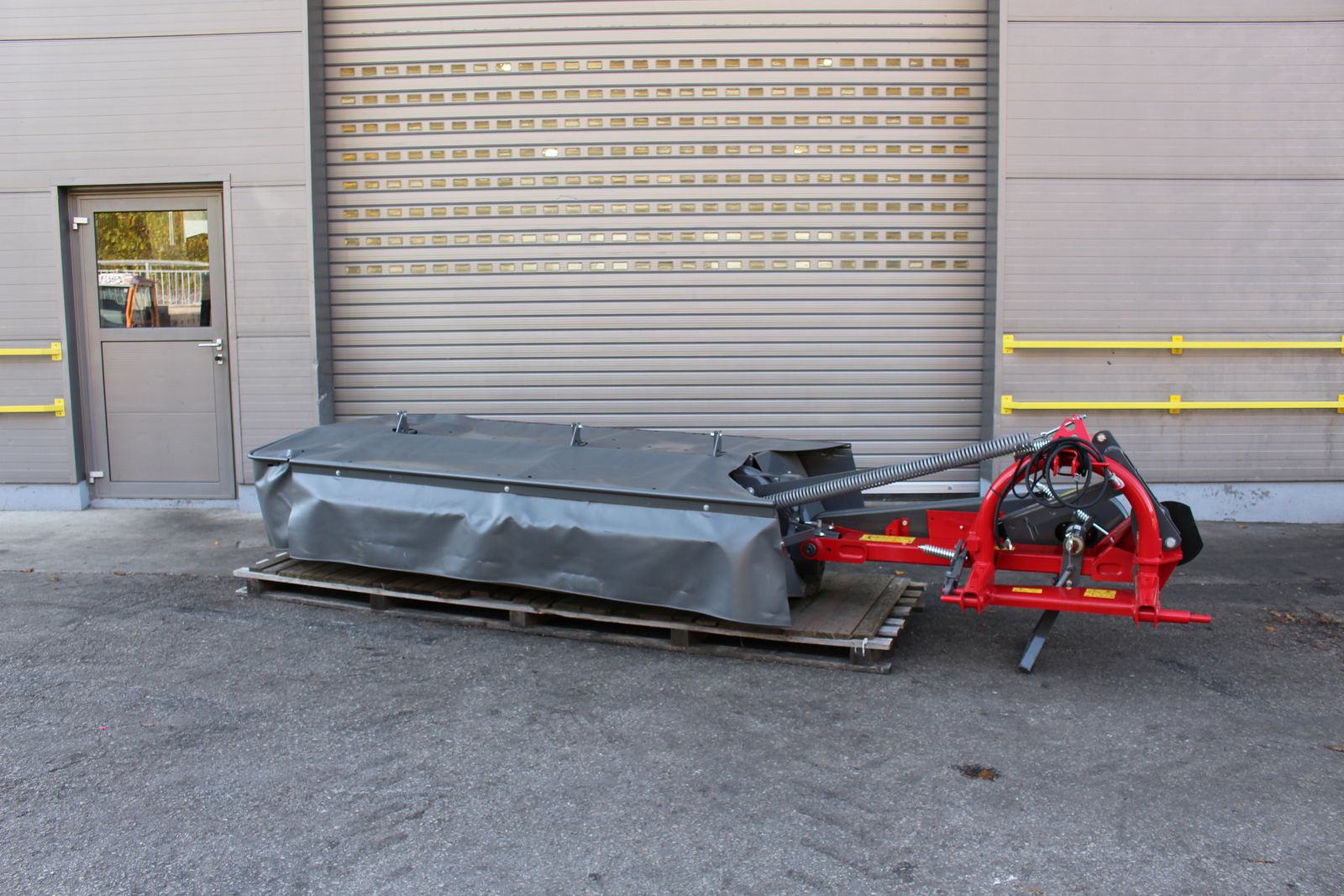 Massey Ferguson DM 255P 1