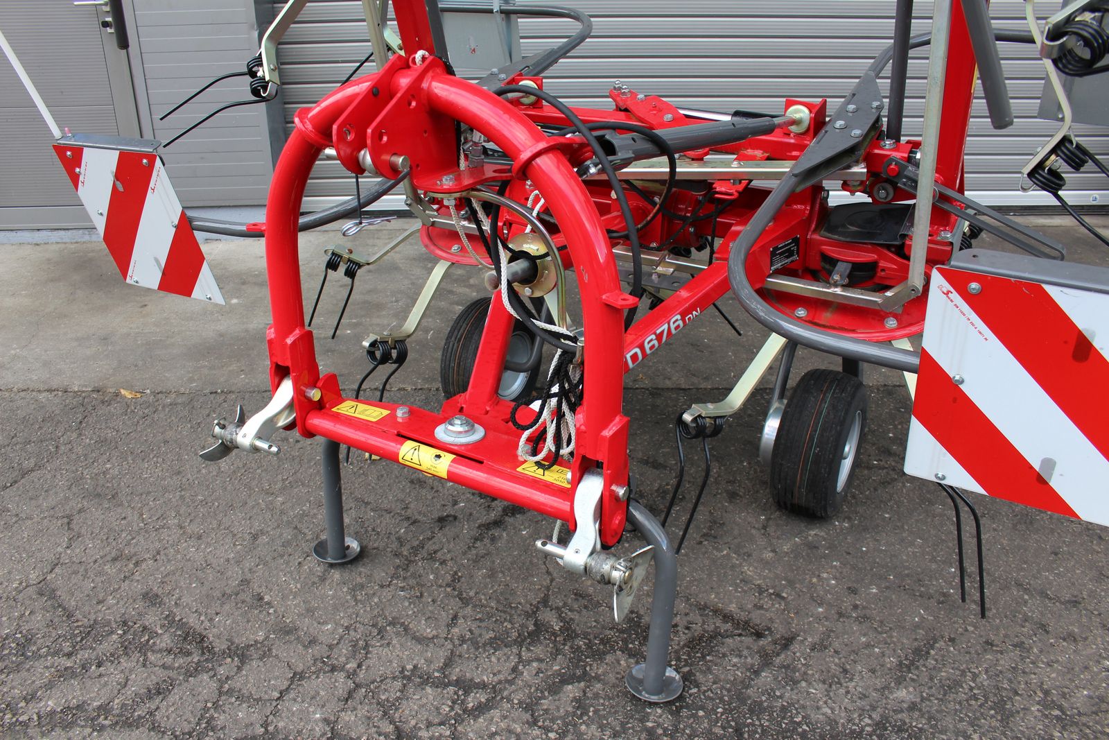 Massey Ferguson TD 676DN 3