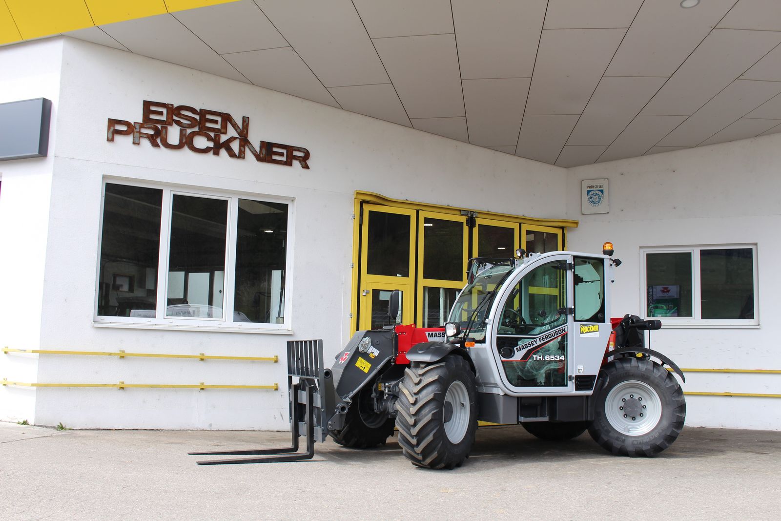 Massey Ferguson TH.6534 S5 Efficient 3