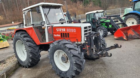 <strong>Steyr 8090 SK1</strong><br />