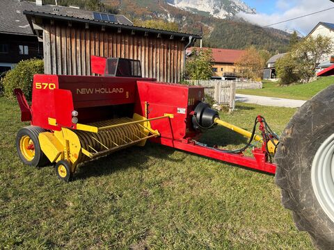 New Holland Kleinballenpresse 570