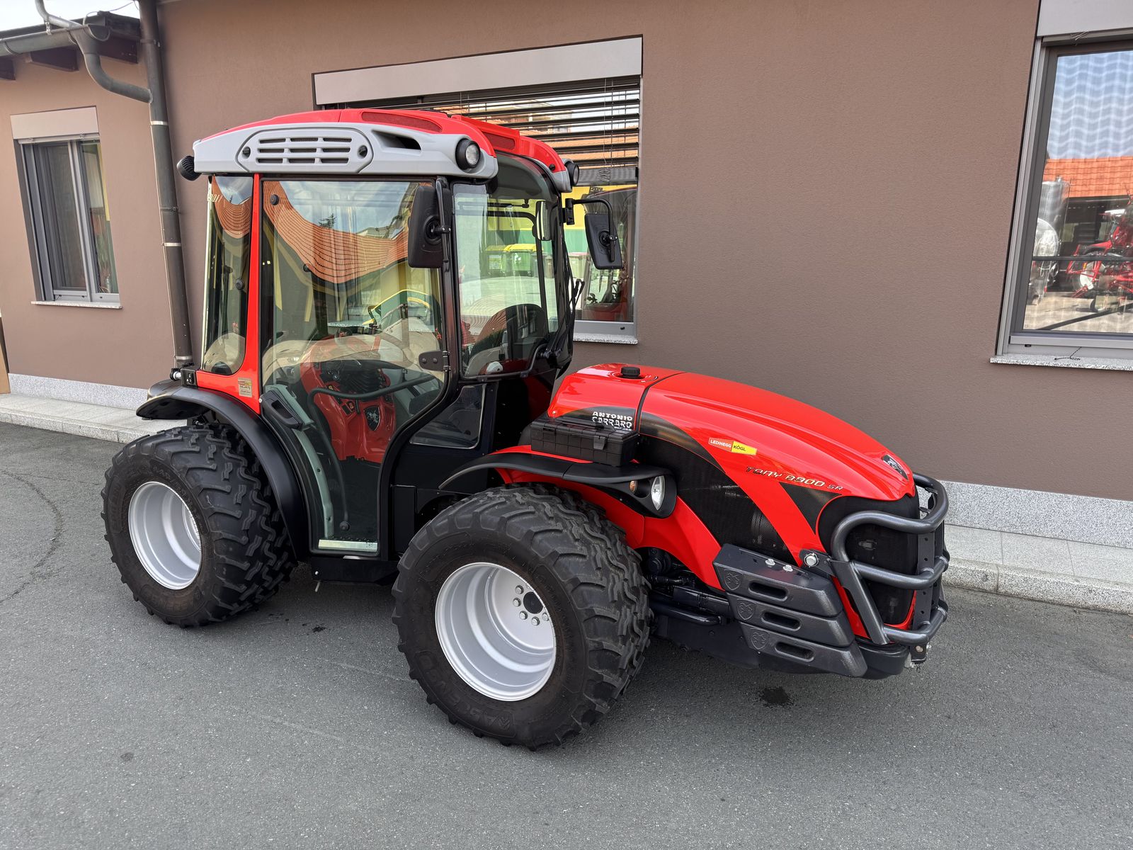 Antonio Carraro Tony 8900 SR 3