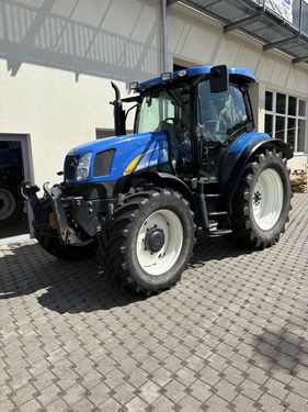 New Holland T6020 Elite