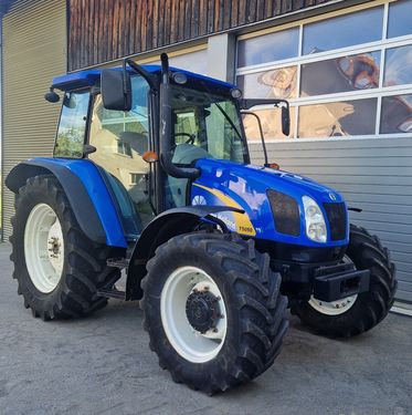 New Holland T5050