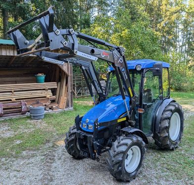 New Holland T3030