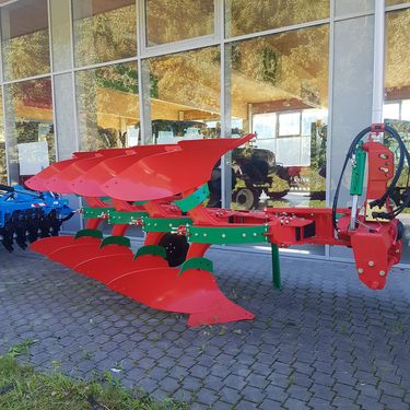 Agro Masz 4 Scharer Volldrehpflug Steingesichert