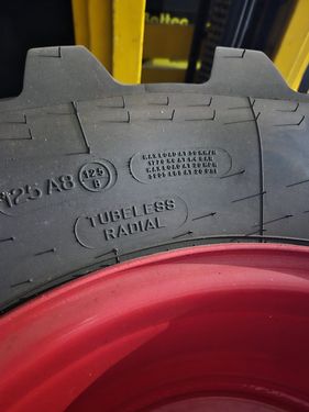 Michelin 420765R20 XM 108