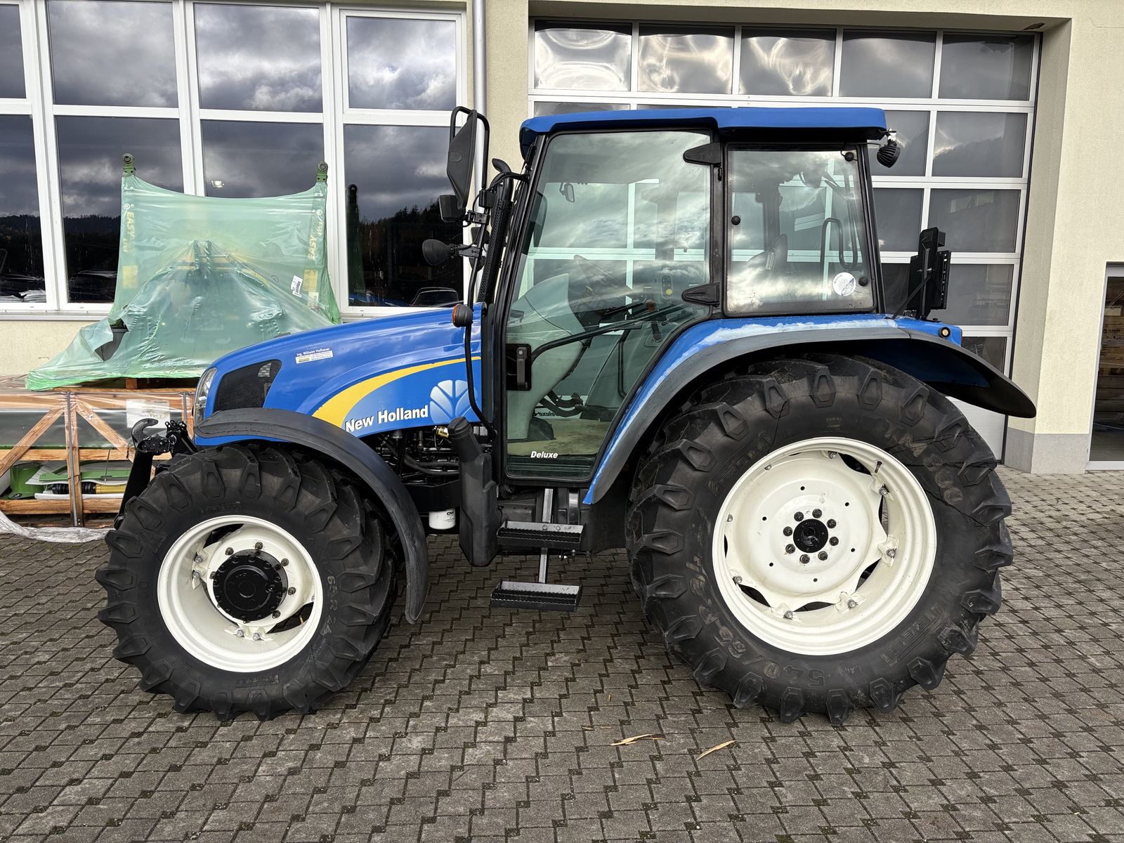 New Holland T5060 3