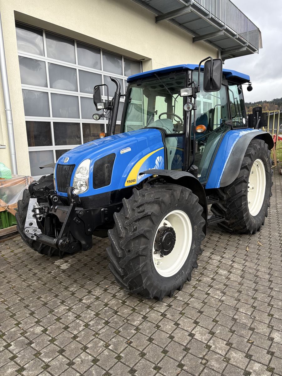 New Holland T5060 1