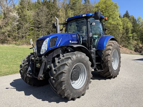 New Holland T7030 Auto Command