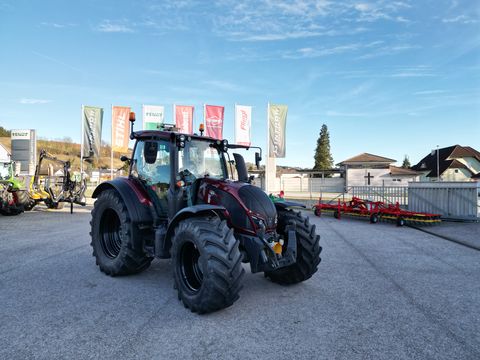 <strong>Valtra N174 Active (</strong><br />