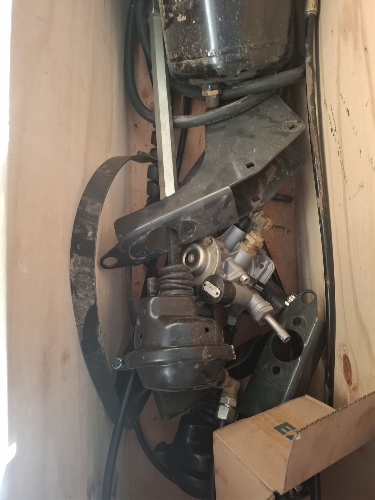 Kuhn Druckluftbremse zu Kuhn Rundballenpresse 2