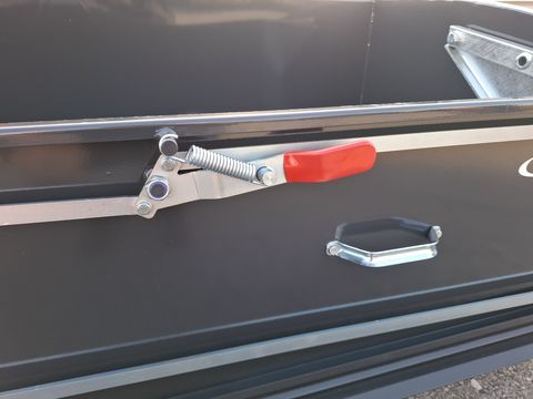 3405-52d6bc1d84e983f2d8f69d74fccce132-6858037