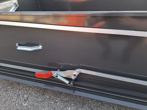 3405-52d6bc1d84e983f2d8f69d74fccce132-6858037