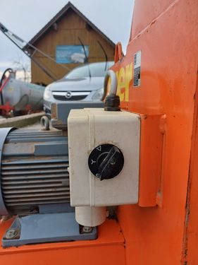 3405-63560ec024ce05db2f92f706b1934a71-6679479