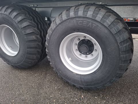 3405-9846782aa476151cde3fd8a113f86cc3-6530477