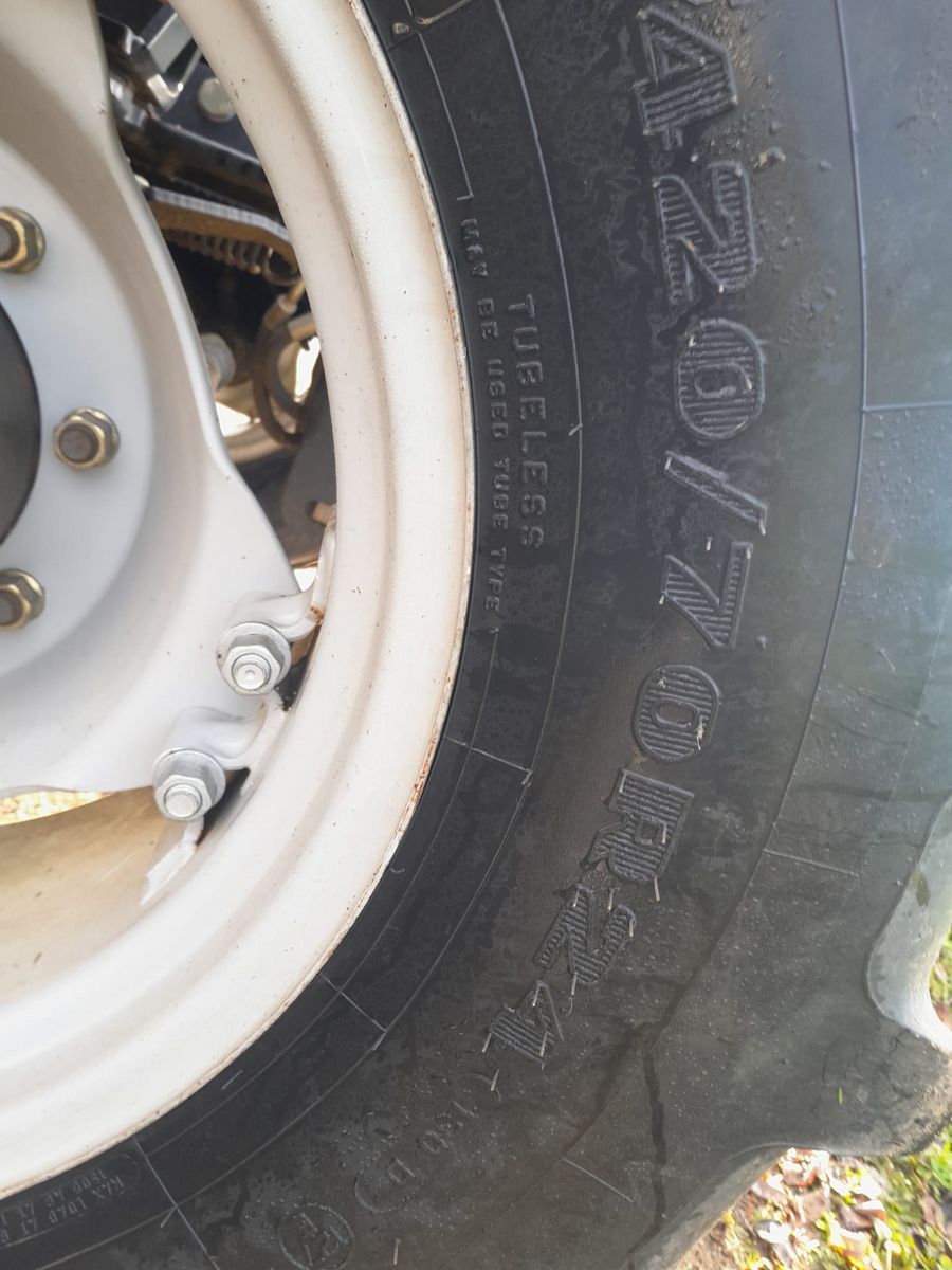 Firestone Kompletträder passend zu Deutz Fahr Agrotron 100 2