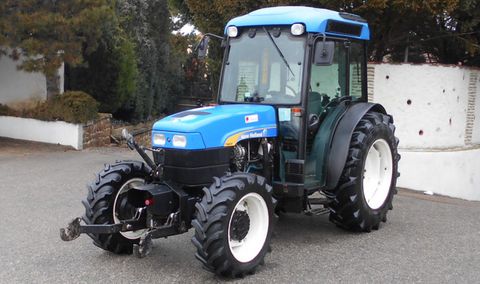 New Holland TN 85 FA