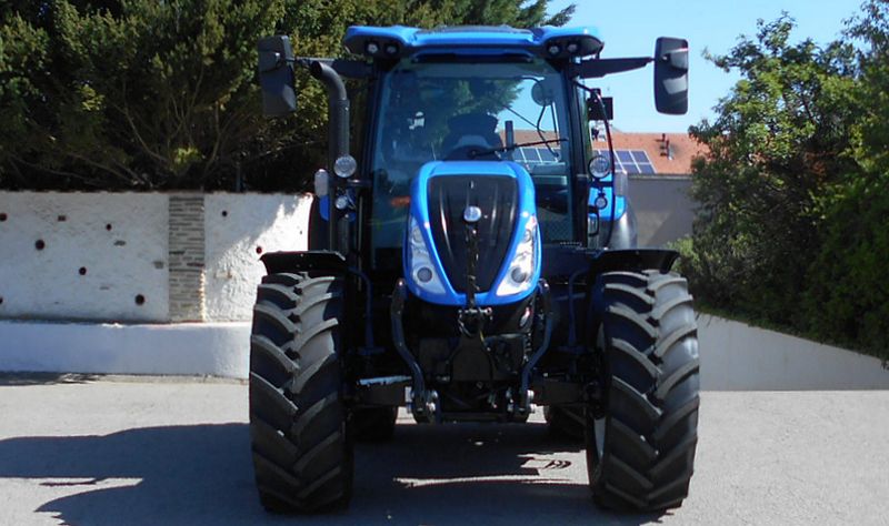 New Holland T5.120 Auto Command (Stage V) 2