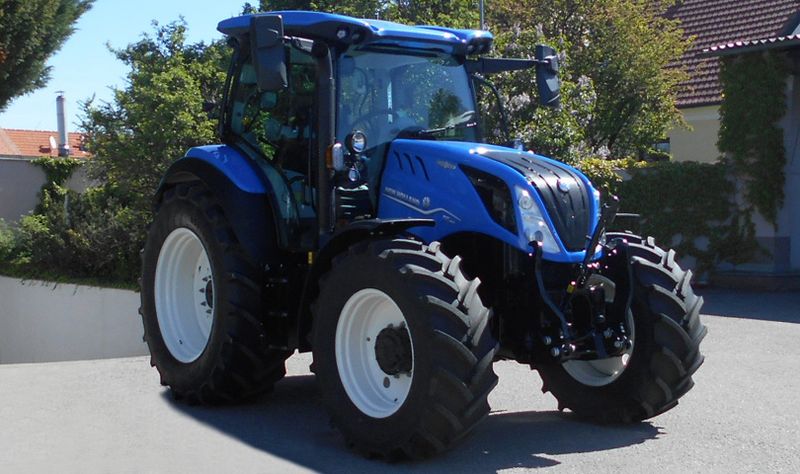 New Holland T5.120 Auto Command (Stage V) 3