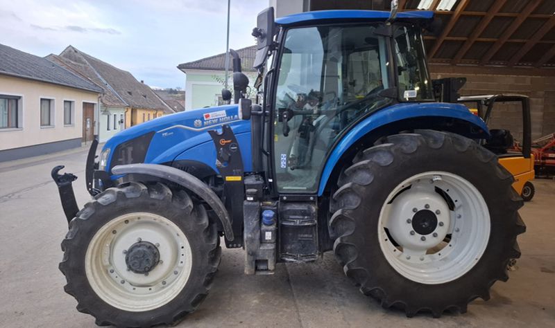 New Holland T5.100 Dual Command 2