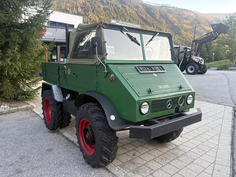 Mercedes Unimog 411