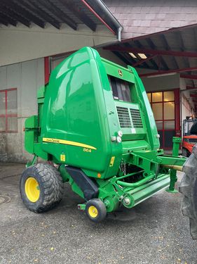 John Deere 864