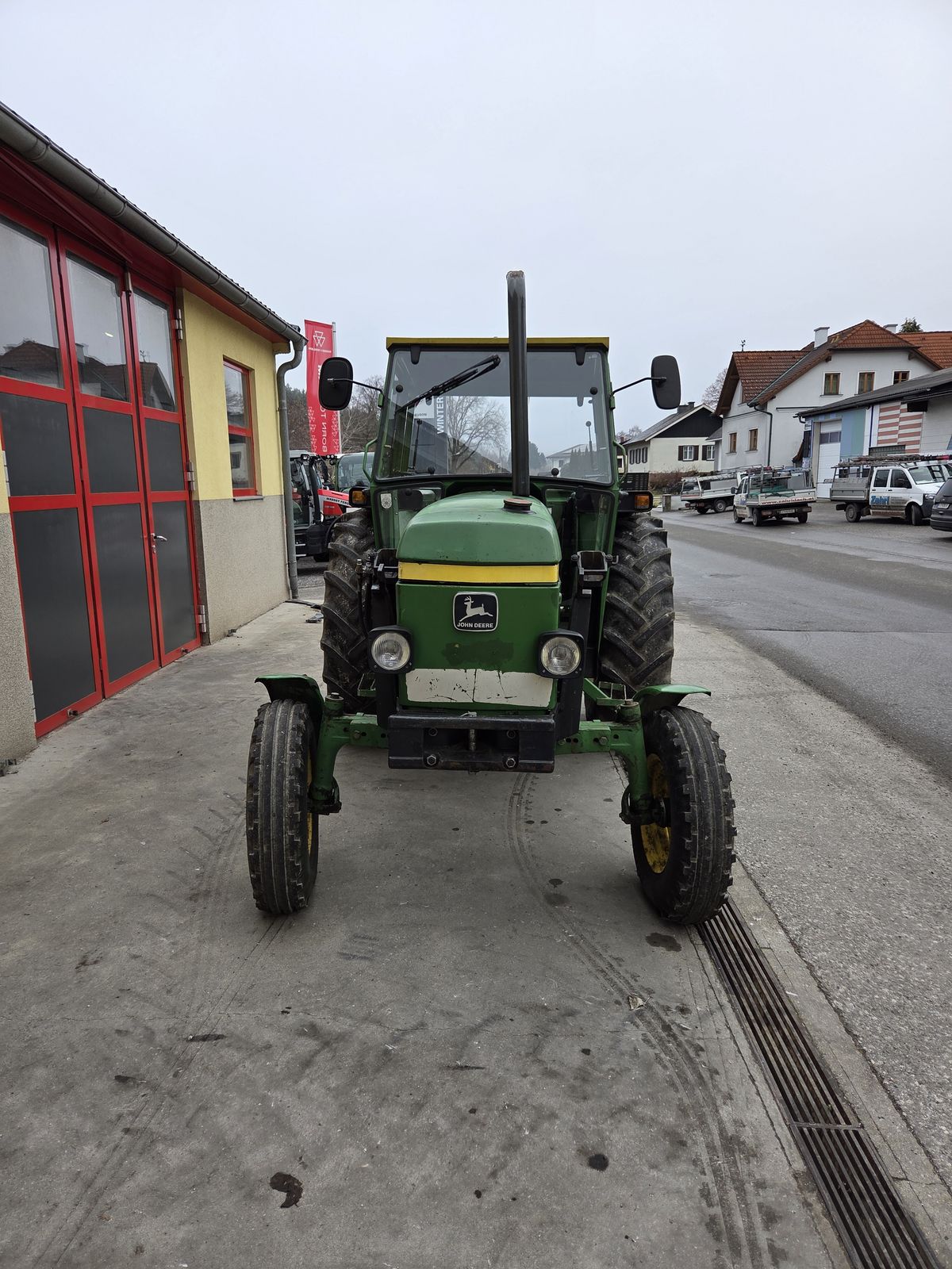 John Deere 2250 Standard 2