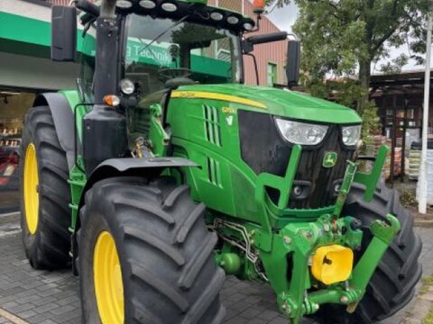 John Deere 6215 R 2