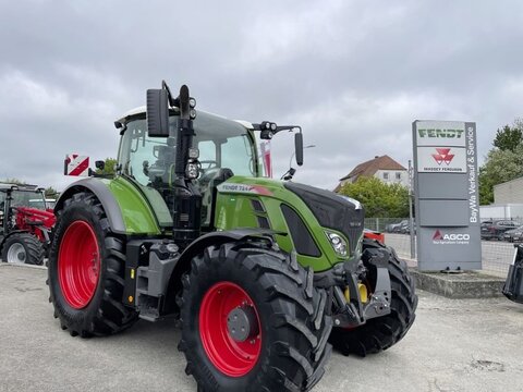Fendt 724 VARIO S4 PROFI PLUS