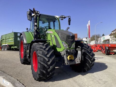 Fendt 718 VARIO S4 PROFI 2