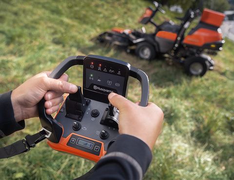 Husqvarna Rider P 524 XR EFI inkl. 122 cm Mähdeck