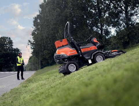 Husqvarna Rider P 524 XR EFI inkl. 122 cm Mähdeck