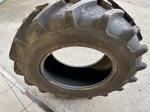 320/70R20 BKT