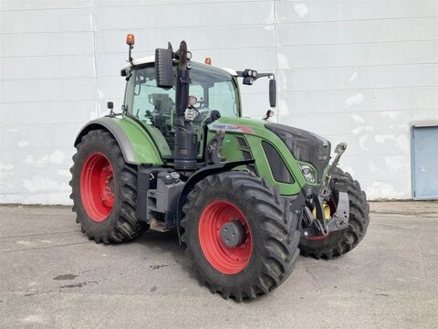 Fendt 724 VARIO S4 PROFI PLUS