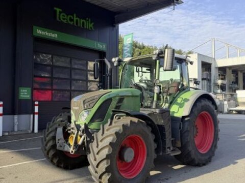 Fendt 724 VARIO SCR PROFI PLUS