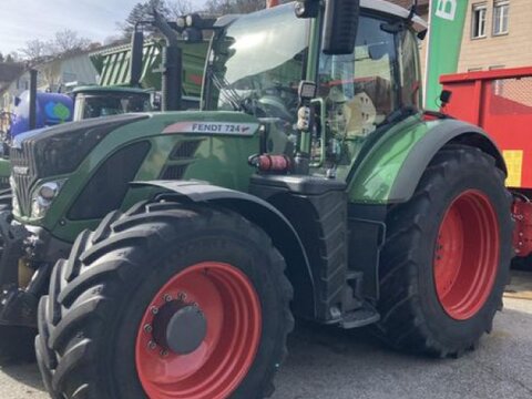 <strong>Fendt 724 VARIO SCR </strong><br />