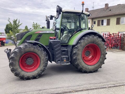 Fendt 724 VARIO S4 PROFI PLUS