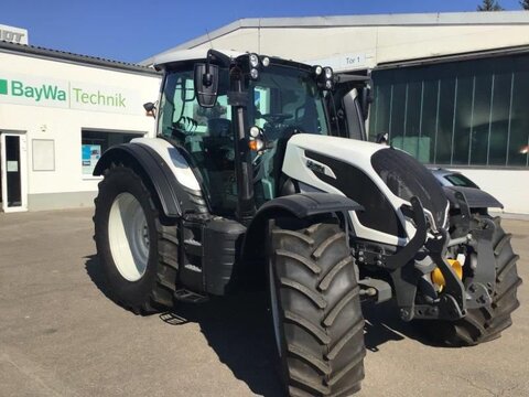 <strong>Valtra N155 EA</strong><br />