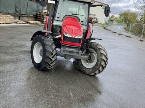 Massey Ferguson 5440 DYNA 4 2