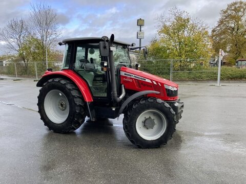 Massey Ferguson 5440 DYNA 4 3