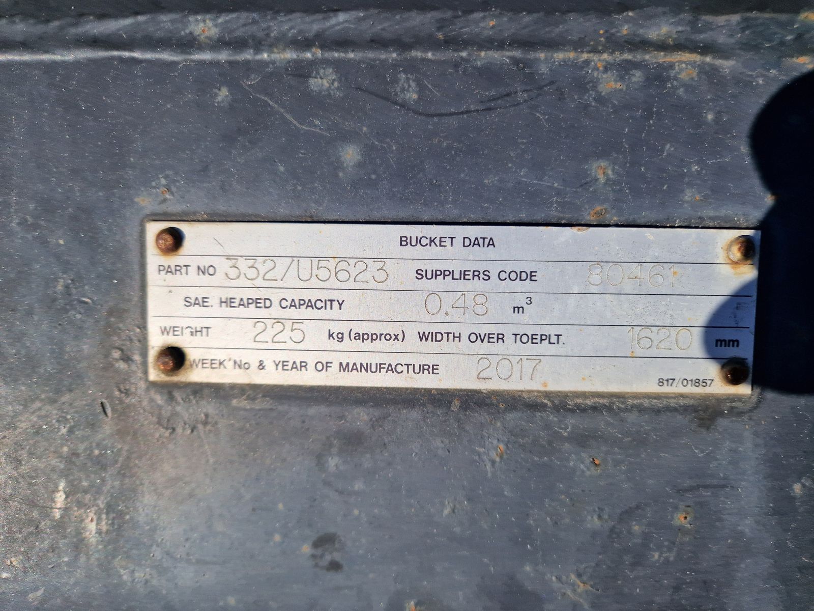 JCB Schaufel gerundet 3