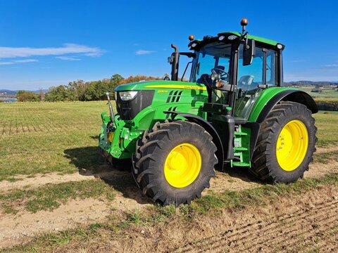 John Deere 6130M