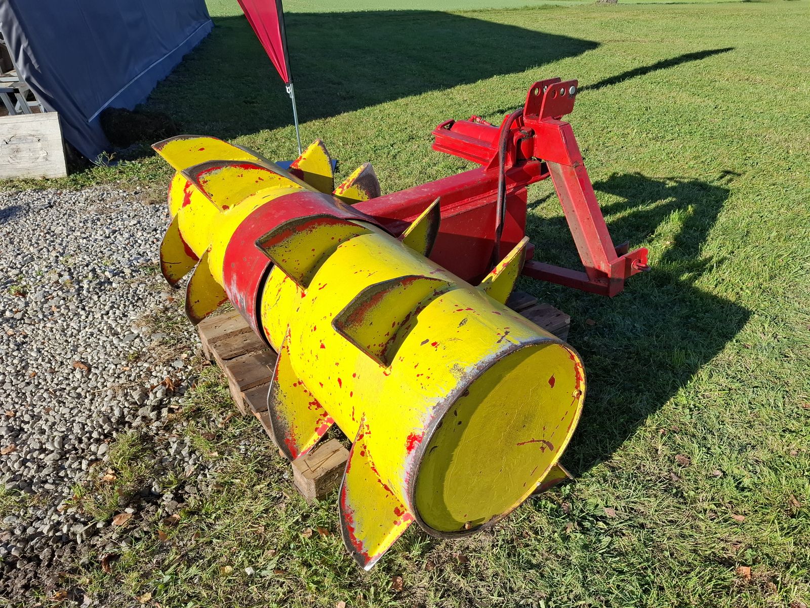 Massive Siloverteilerwalze - Schwenkbar -Heckanb 3